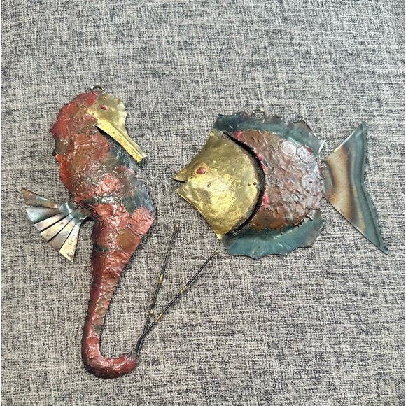 Copper Handcrafted Painted Sea Horse and Fish - Picture 1 of 7